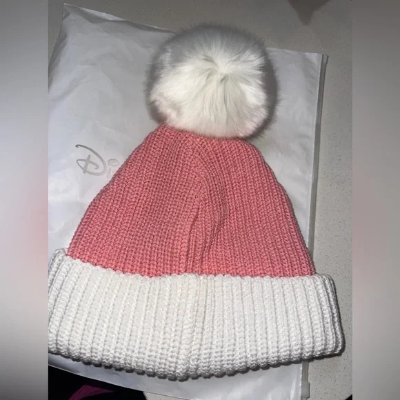 Love Your Melon Rare Pink Disney Minnie Mouse Holiday Pom Beanie Adult Women’s - Picture 3 of 7
